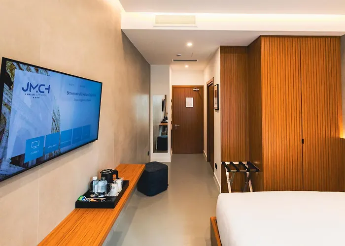 Otel J Maluni Roma