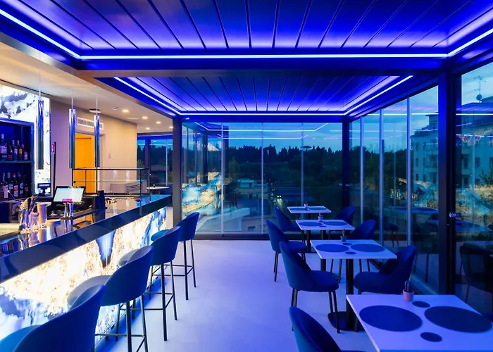 Otel J Maluni 4*