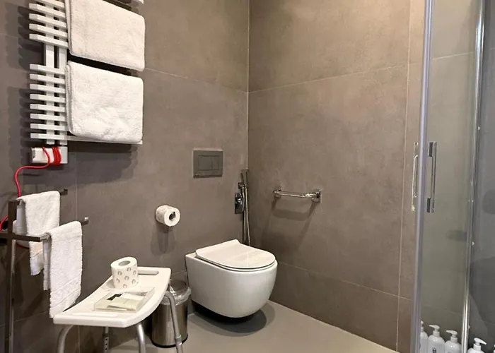 Otel J Maluni Roma